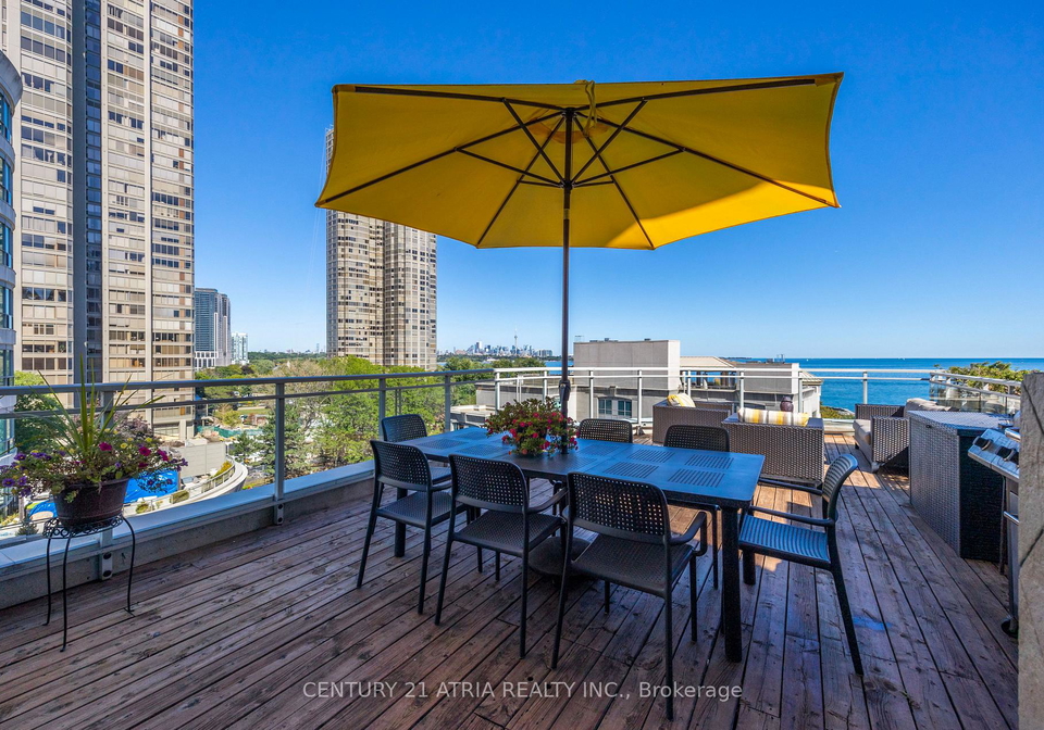 2067-lake-shore-boulevard-etobicoke-ontario-w12107955