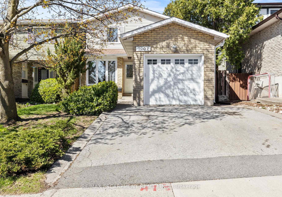 2207-middlesmoor-crescent-burlington-ontario-w12109822