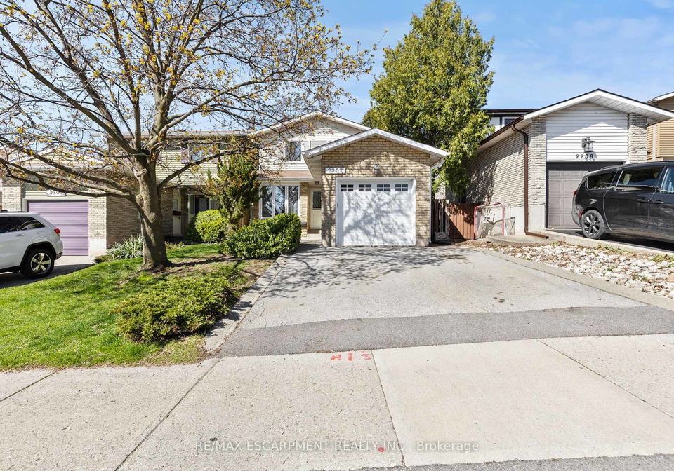 2207-middlesmoor-crescent-burlington-ontario-w12109822