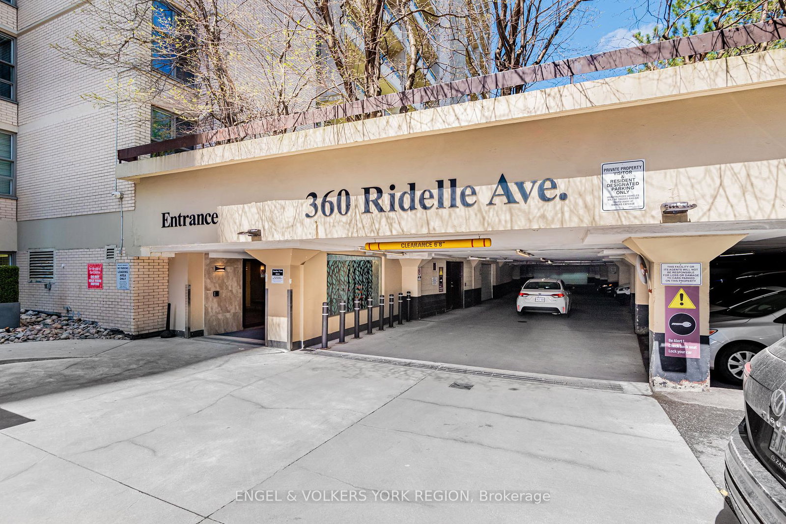 360-ridelle-avenue-north-york-ontario-w12110536