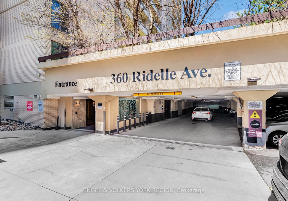 360-ridelle-avenue-north-york-ontario-w12110536