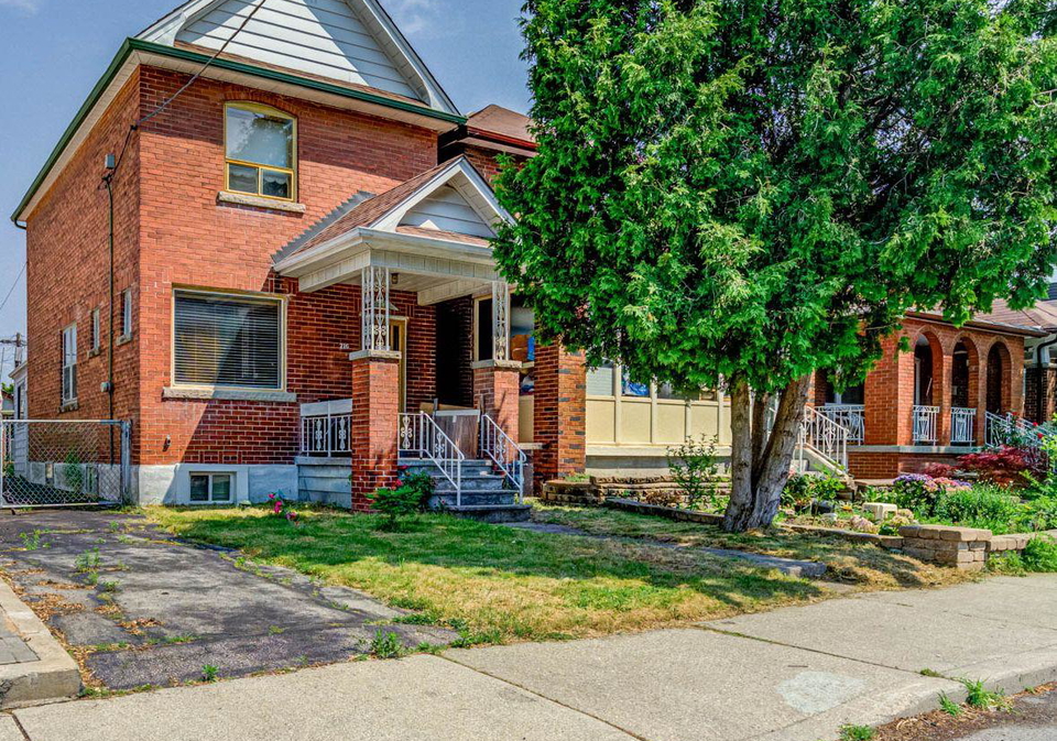 216-livingstone-avenue-north-york-ontario-w12111496