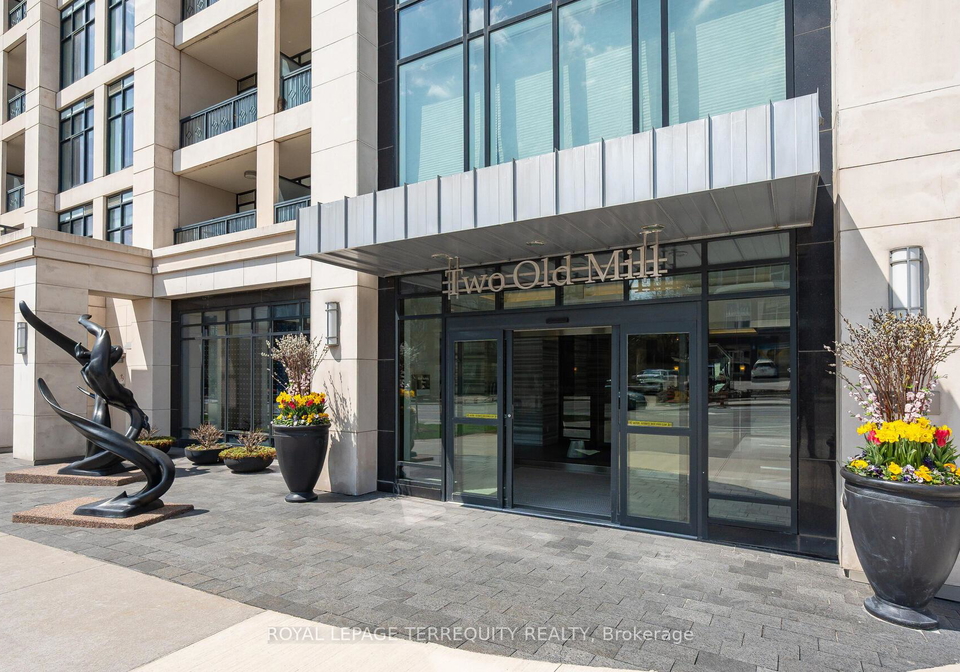 2-old-mill-drive-toronto-ontario-w12112387