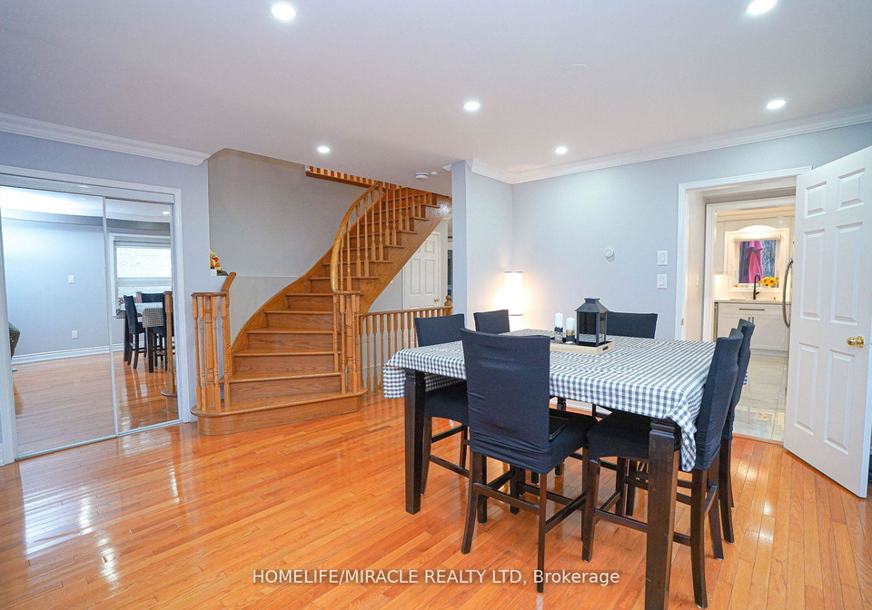 6-maplecrest-court-brampton-ontario-w12113378