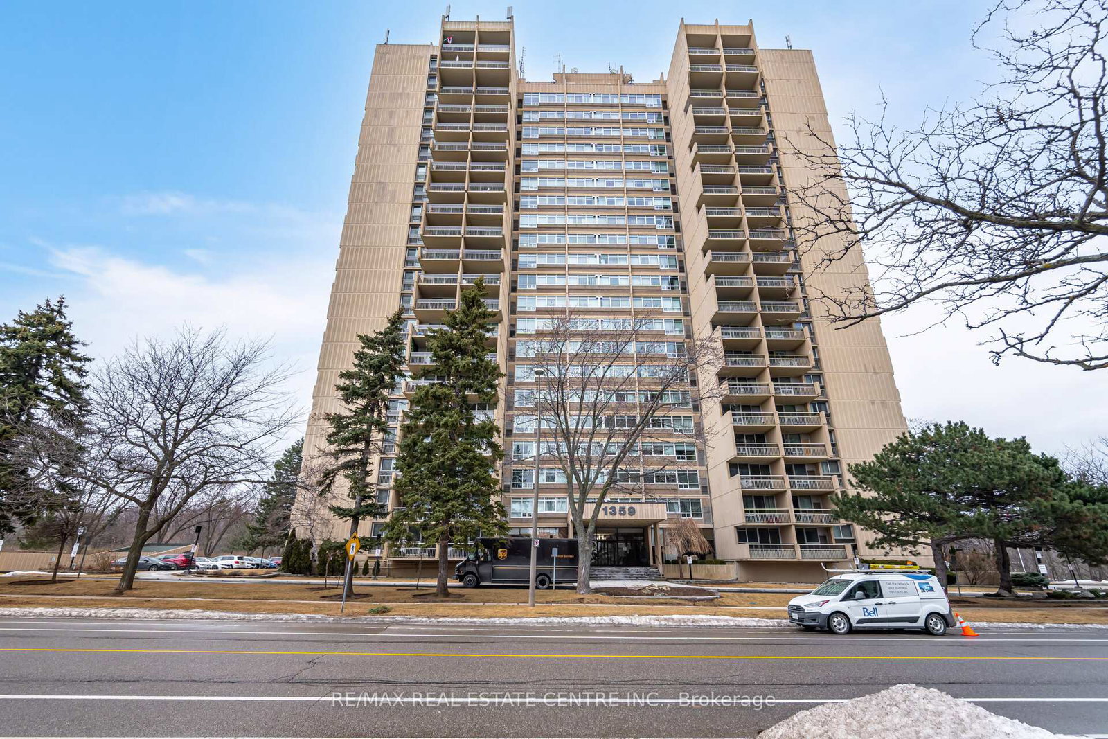 1359-white-oaks-boulevard-oakville-ontario-w12114097