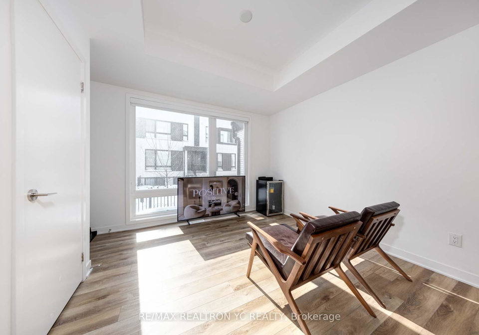 40-ed-clark-gardens-boulevard-toronto-ontario-w12116093