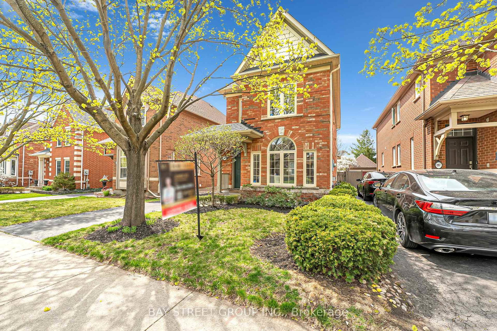 201-westfield-trail-oakville-ontario-w12117309