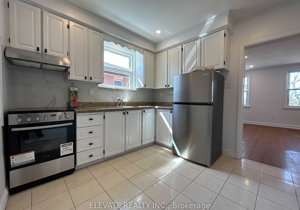 17-alyward-street-north-york-ontario-w12117505