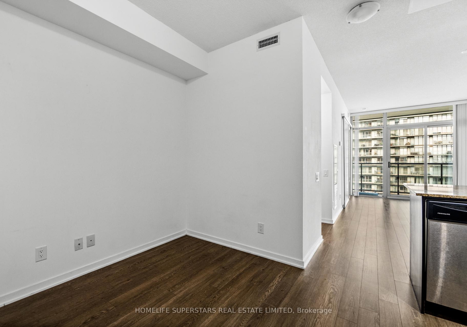 105-the-queensway-avenue-toronto-ontario-w12118638