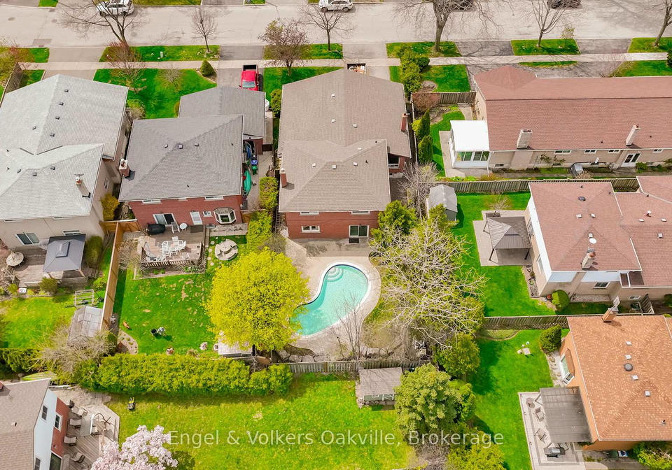 2247-malden-court-mississauga-ontario-w12120173