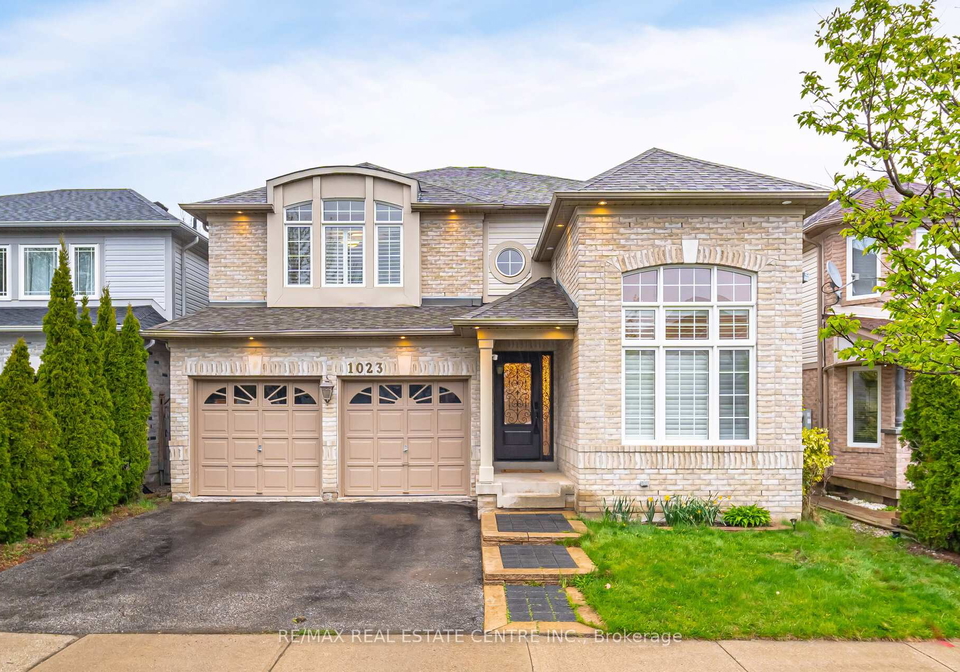 1023-freeman-trail-milton-ontario-w12120588