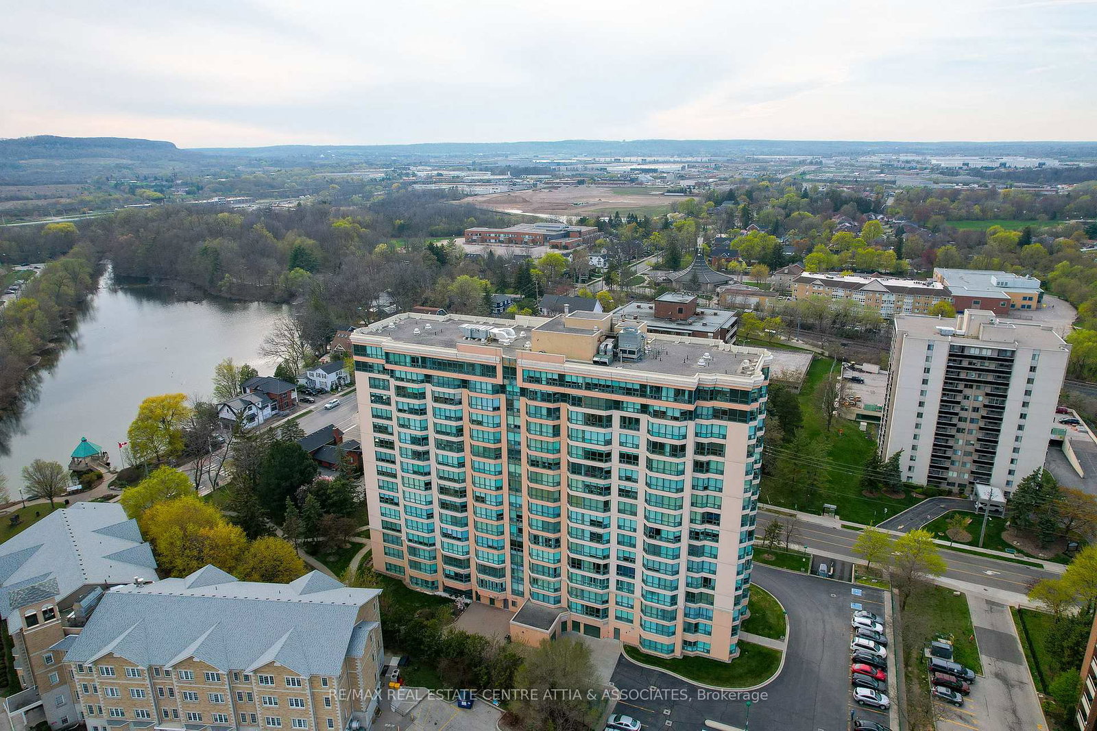 100-millside-drive-milton-ontario-w12121624