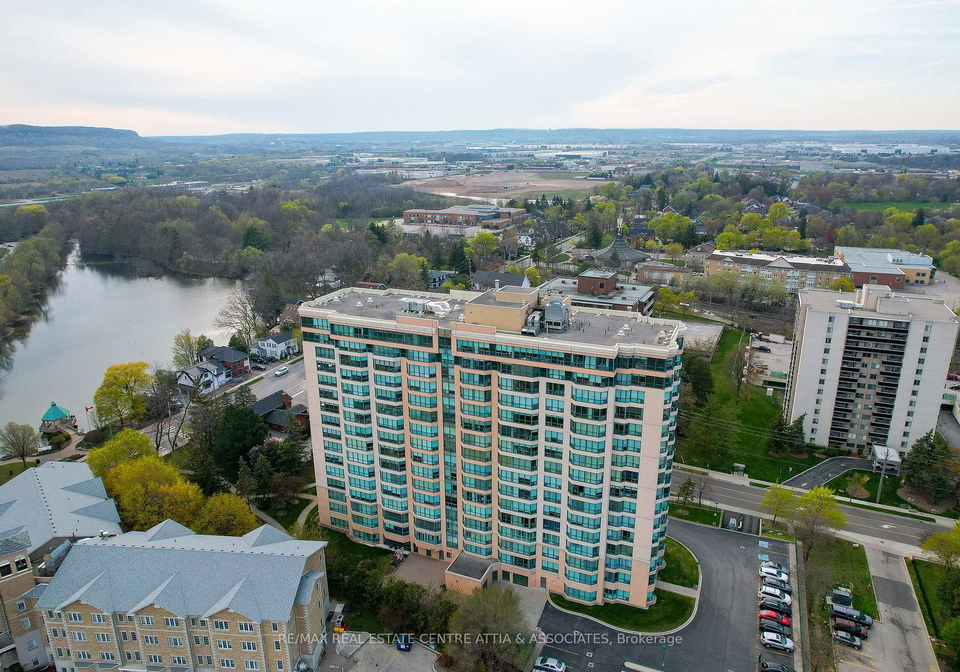 100-millside-drive-milton-ontario-w12121624