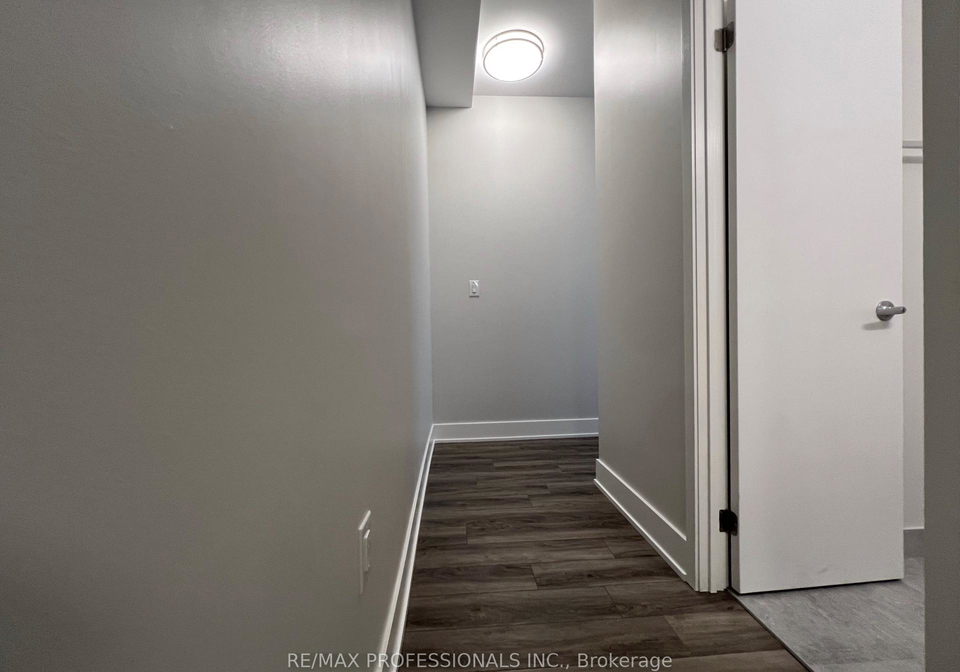 62-dixfield-drive-etobicoke-ontario-w12121679
