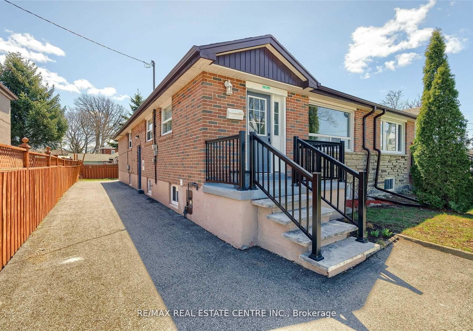 11-garfield-crescent-brampton-ontario-w12122837