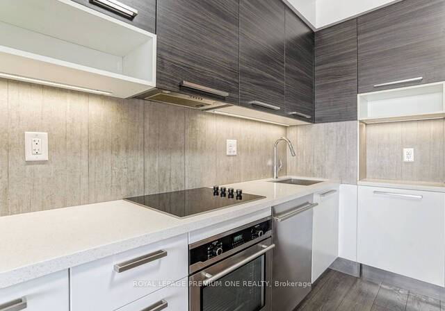 36-park-lawn-road-etobicoke-ontario-w12123760