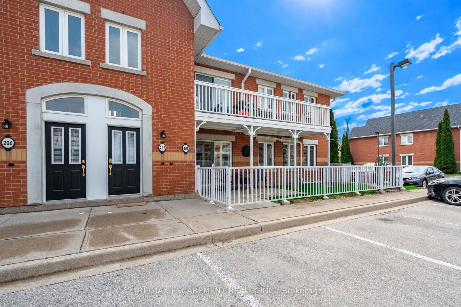 1701-lampman-avenue-burlington-ontario-w12123985