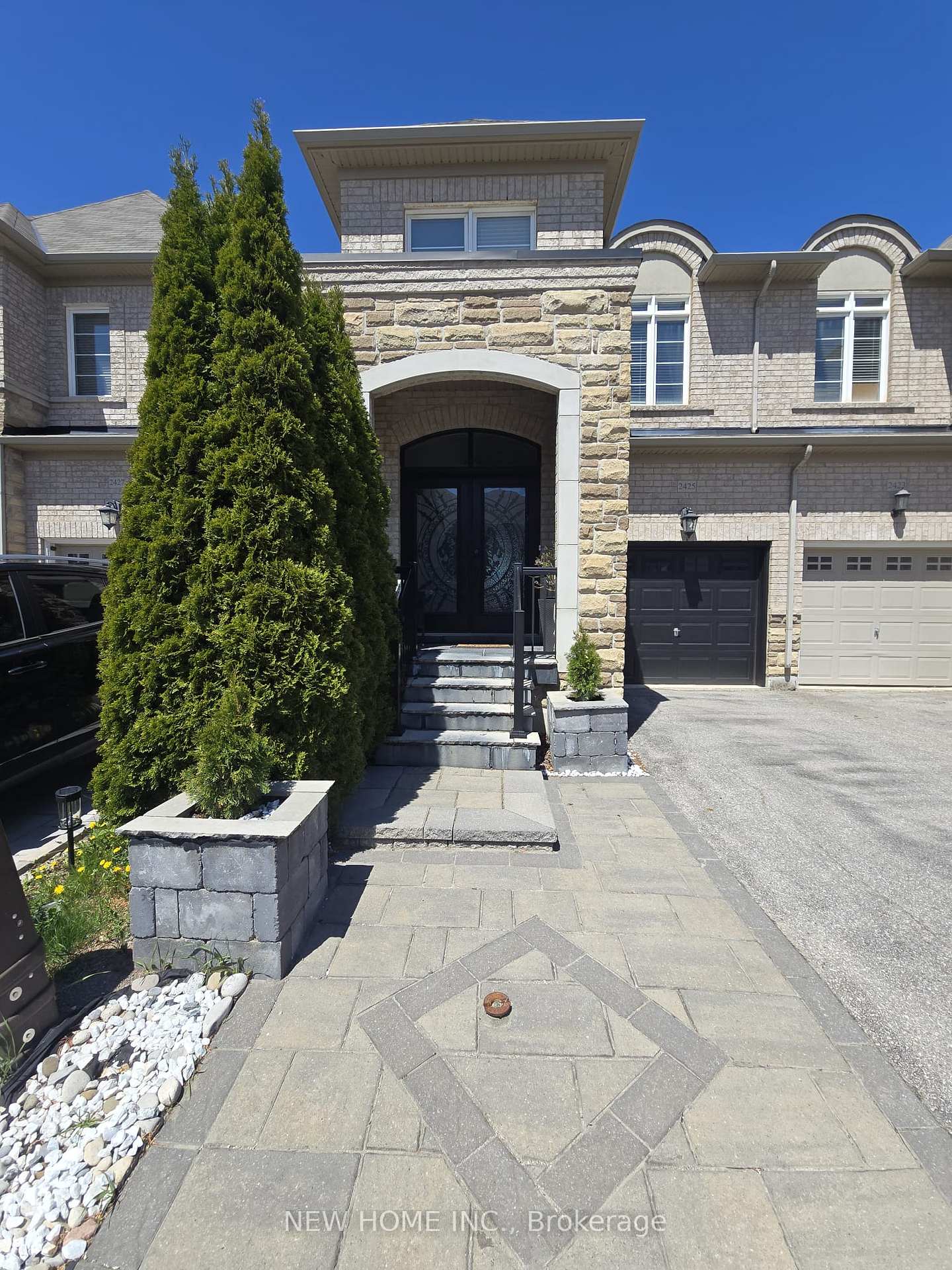 2425-old-brompton-way-oakville-ontario-w12124019