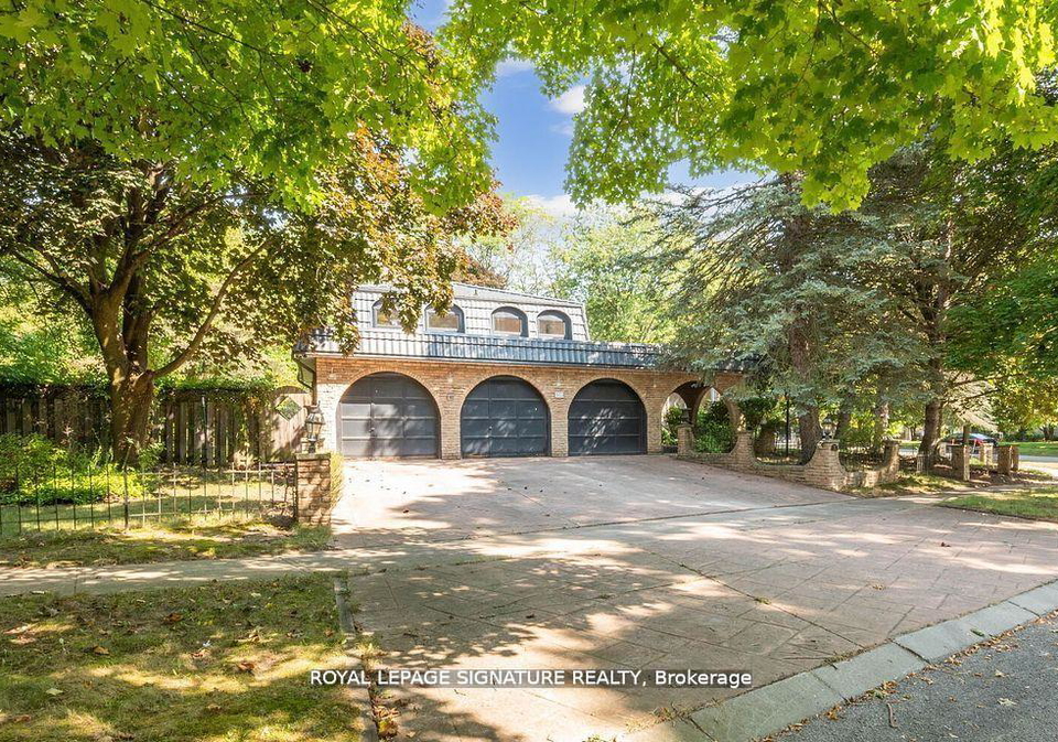 165-cavendish-court-oakville-ontario-w12124115