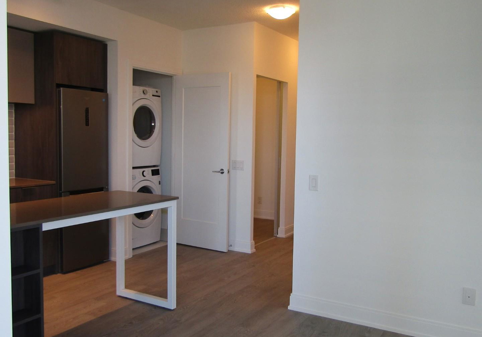 70-annie-craig-drive-etobicoke-ontario-w12125837