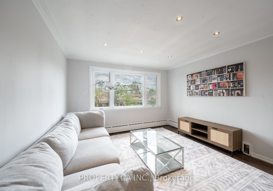 958-jane-street-toronto-ontario-w12126872