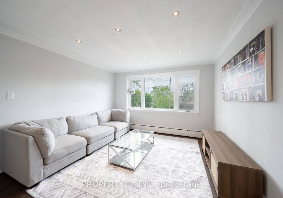 958-jane-street-toronto-ontario-w12126872