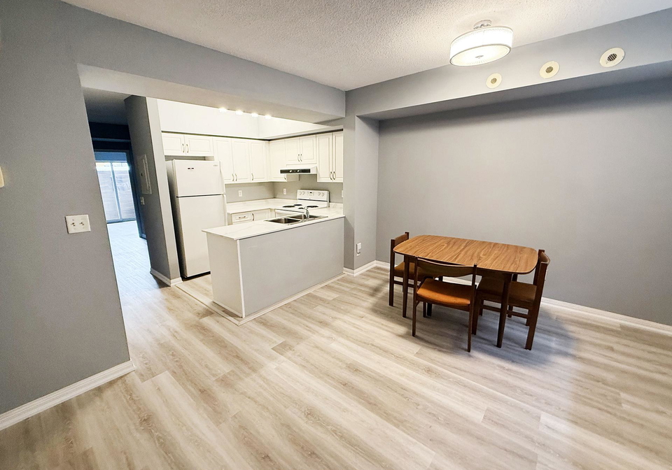 3045-finch-avenue-w-york-ontario-w12126891