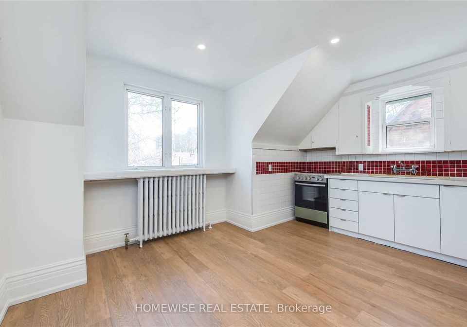 18dowling-avenue-toronto-ontario-w12127330
