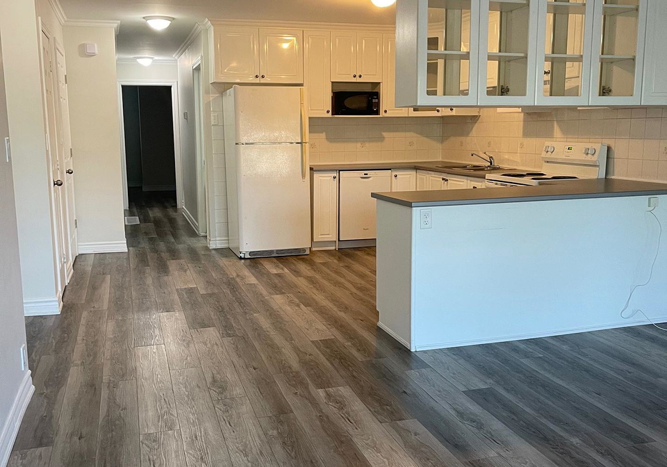 272a-lakeshore-road-e-mississauga-ontario-w12127790