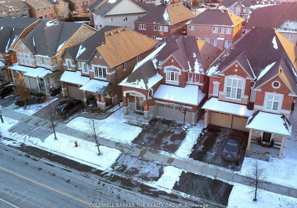 246-bonnieglen-farm-boulevard-caledon-ontario-w12129609
