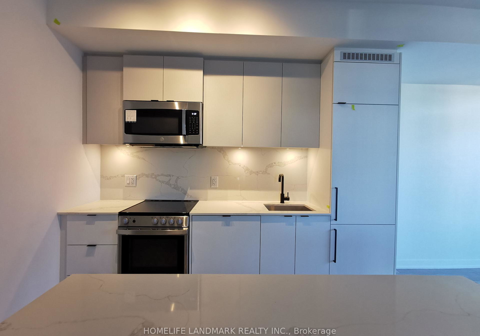 285-dufferin-street-toronto-ontario-w12129638