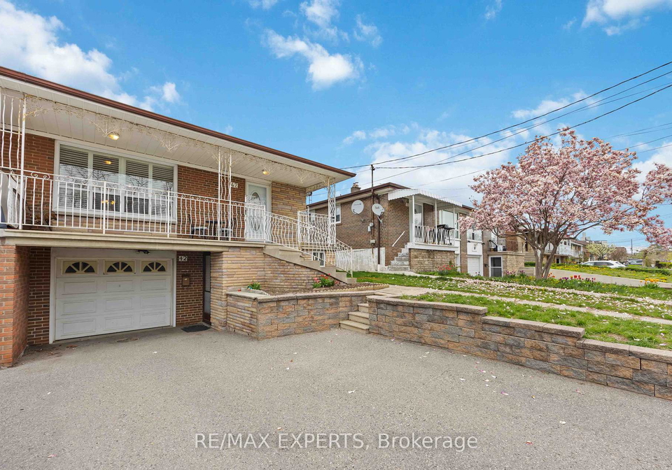 42-hasbrooke-drive-york-ontario-w12129790