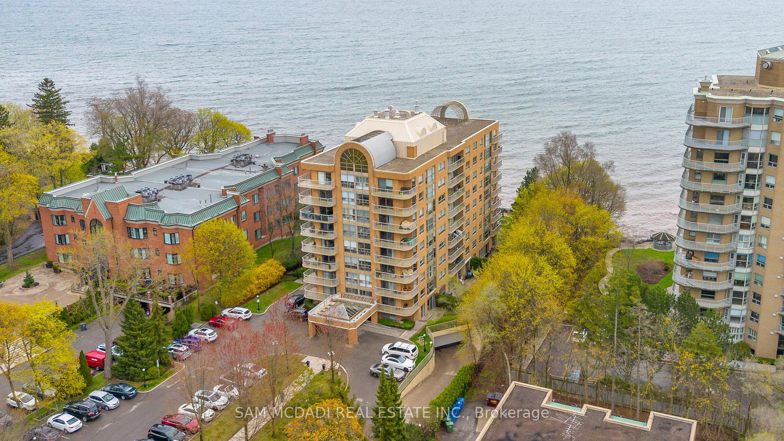 2210-lakeshore-road-burlington-ontario-w12129975