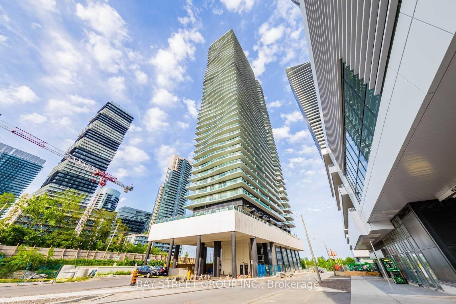 33-shore-breeze-drive-etobicoke-ontario-w12130033