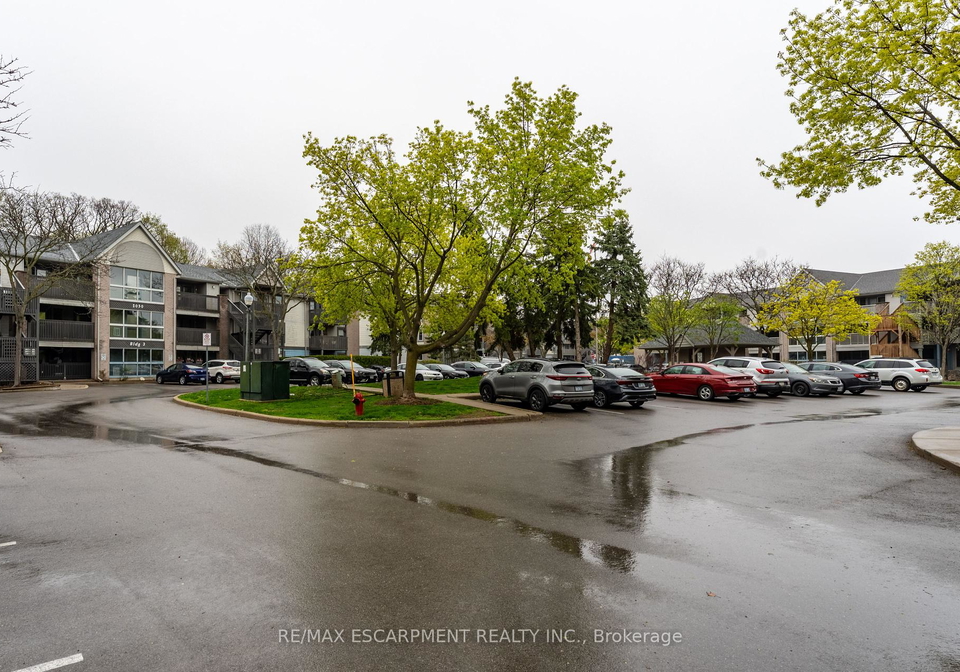2030-cleaver-avenue-burlington-ontario-w12130546