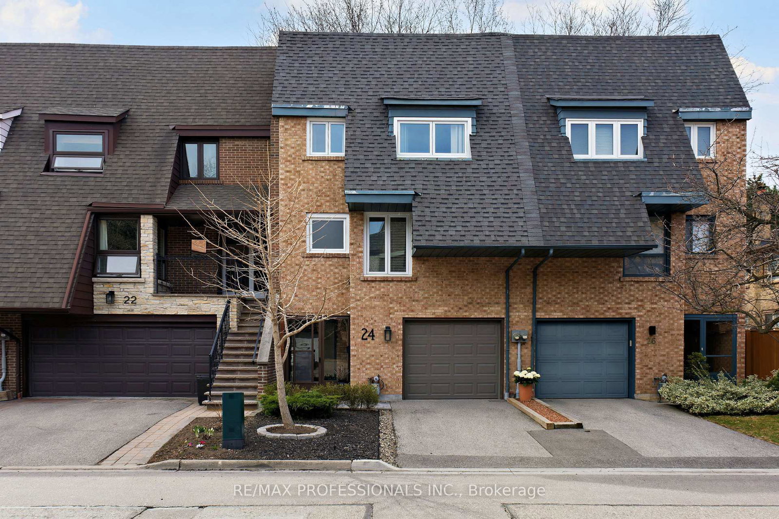 24-stoneham-road-etobicoke-ontario-w12130864