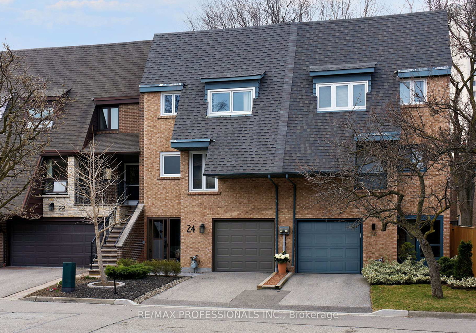 24-stoneham-road-etobicoke-ontario-w12130864