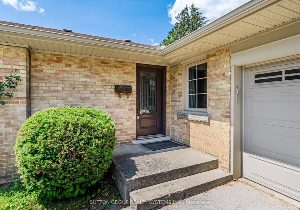 44-saybrook-avenue-etobicoke-ontario-w12130992