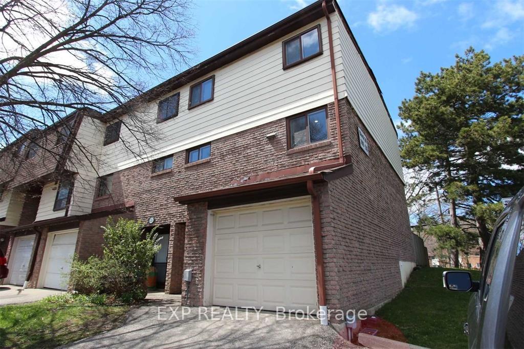 180-valley-boulevard-mississauga-ontario-w12132078