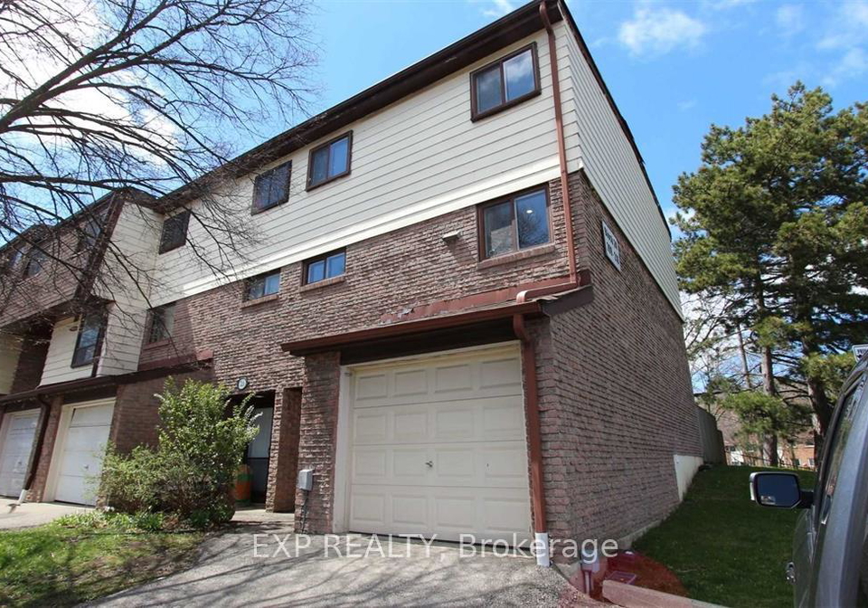 180-valley-boulevard-mississauga-ontario-w12132078