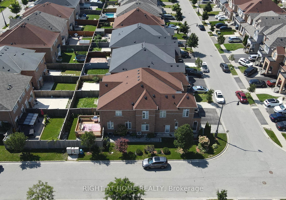 33-wasaga-road-brampton-ontario-w12132527