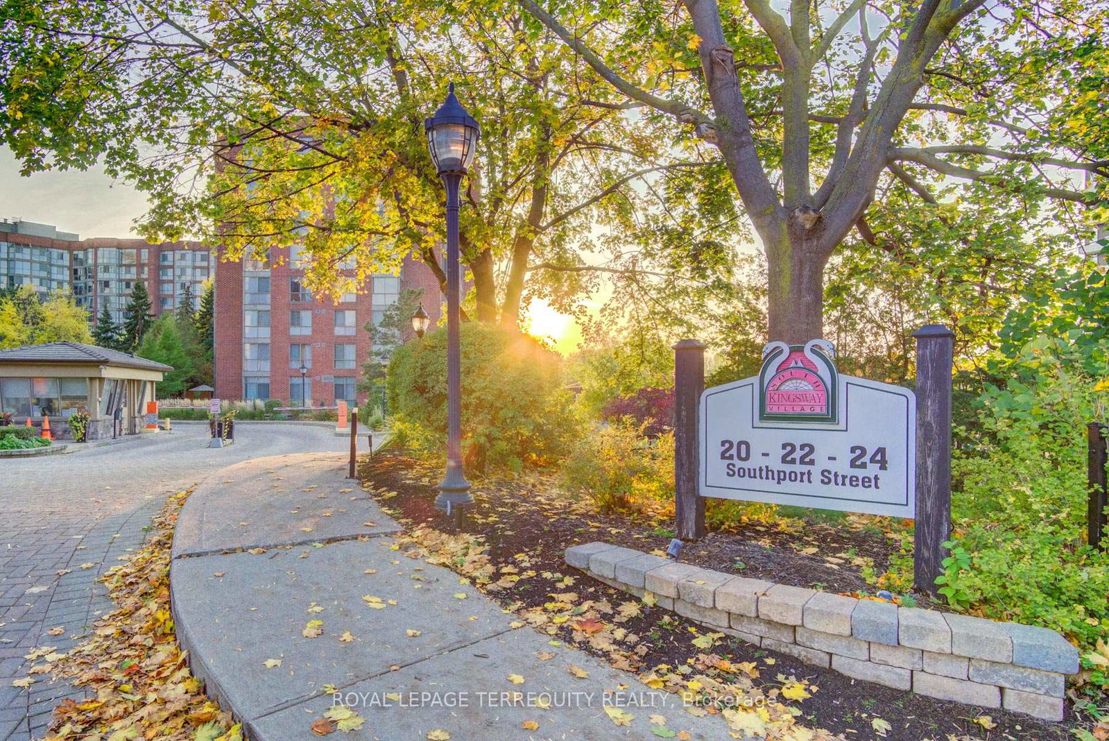 20-southport-street-toronto-ontario-w12133243