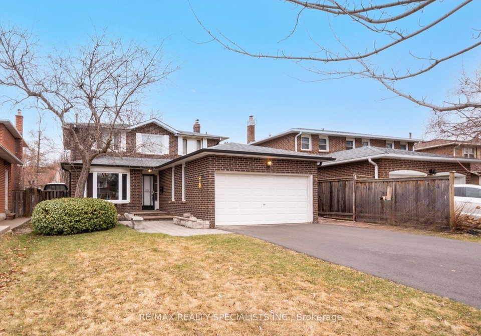 19-blenheim-drive-brampton-ontario-w12133700