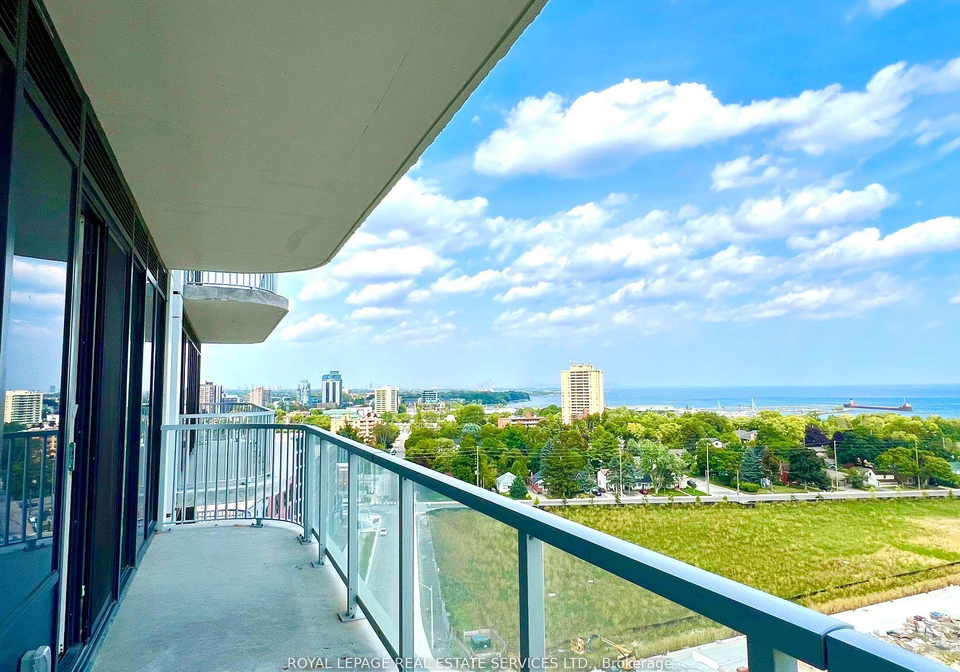220-missinnihe-way-mississauga-ontario-w12133849