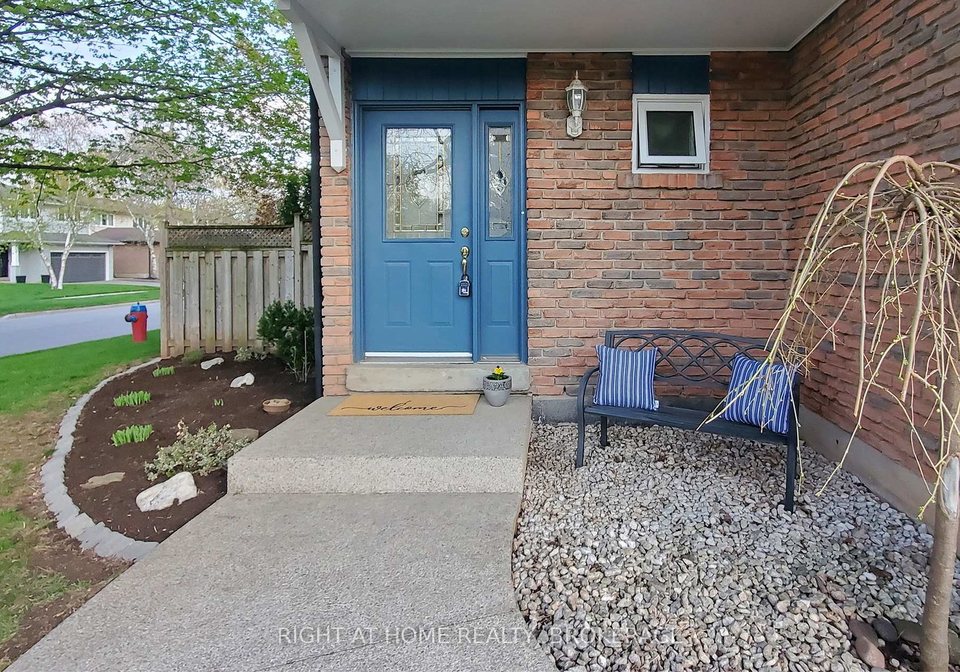 496-tipperton-crescent-oakville-ontario-w12134010