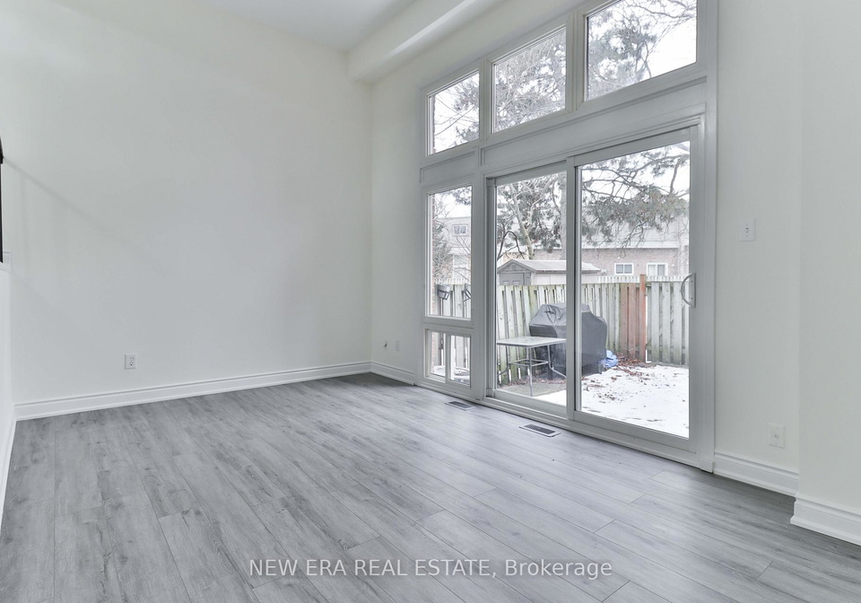 2315-bromsgrove-road-mississauga-ontario-w12134104