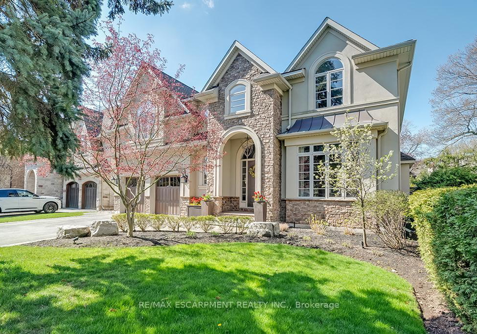 246-pomona-avenue-burlington-ontario-w12134145