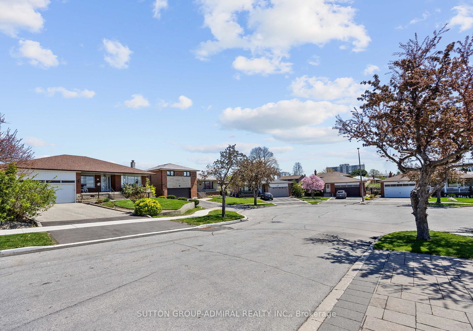 3-shortridge-court-york-ontario-w12134206