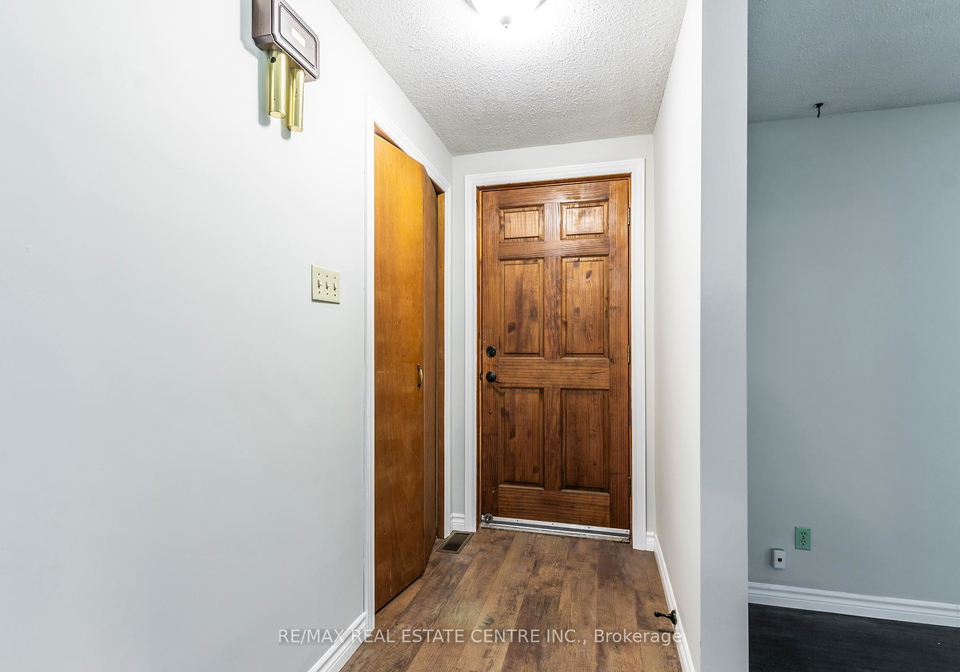 2532-reid-side-road-milton-ontario-w12134250