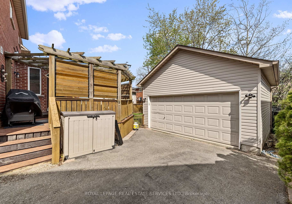 2483-sunnyhurst-close-oakville-ontario-w12134330
